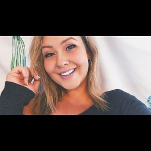 Meet your Posher, Michaela